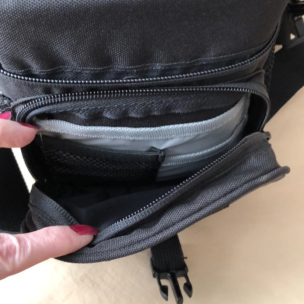 Lowepro Camera Bag EX120 Black Gray lots of Pockets Adjustable Strap Crossbody